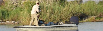 Fliegenfischen vom Boot Sambesi
